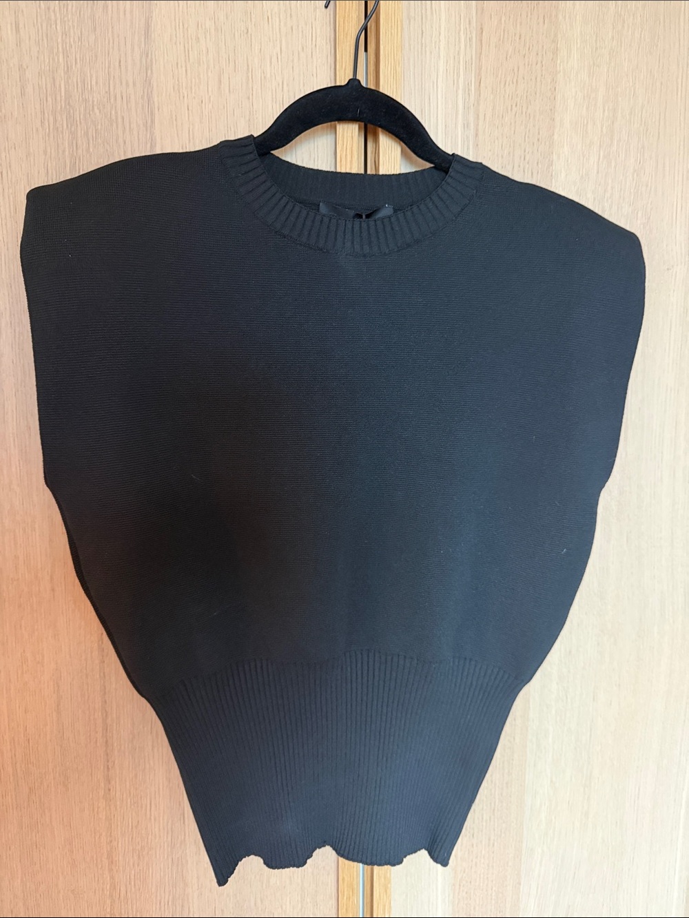 Zara Black Crewneck Sweater Vest